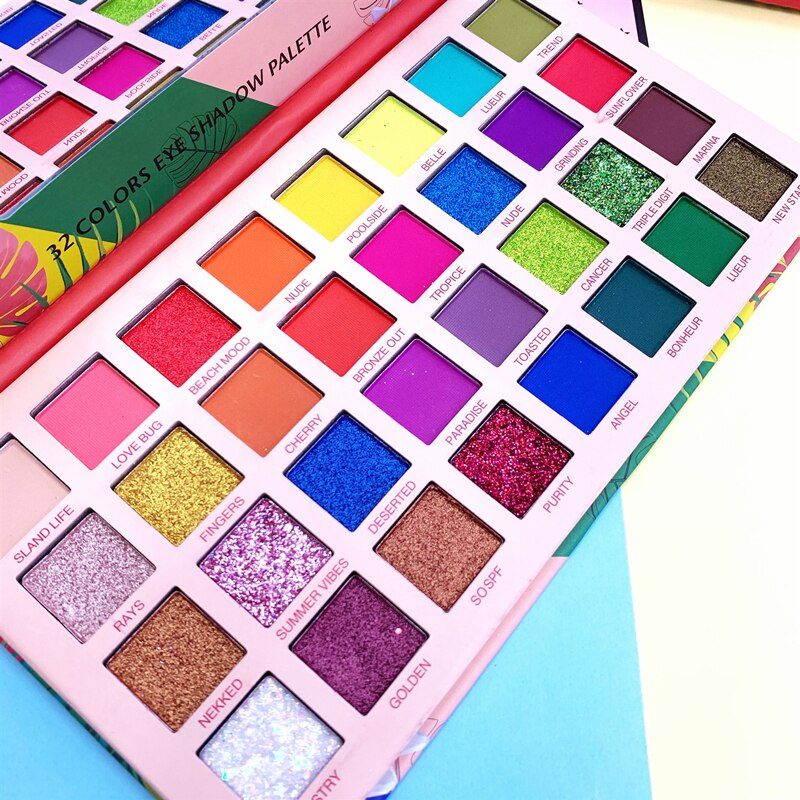 48 farger øyenskyggepalett med matte, glitter og shimmer nyanser. Skap uendelige glamorøse sminkelooks.