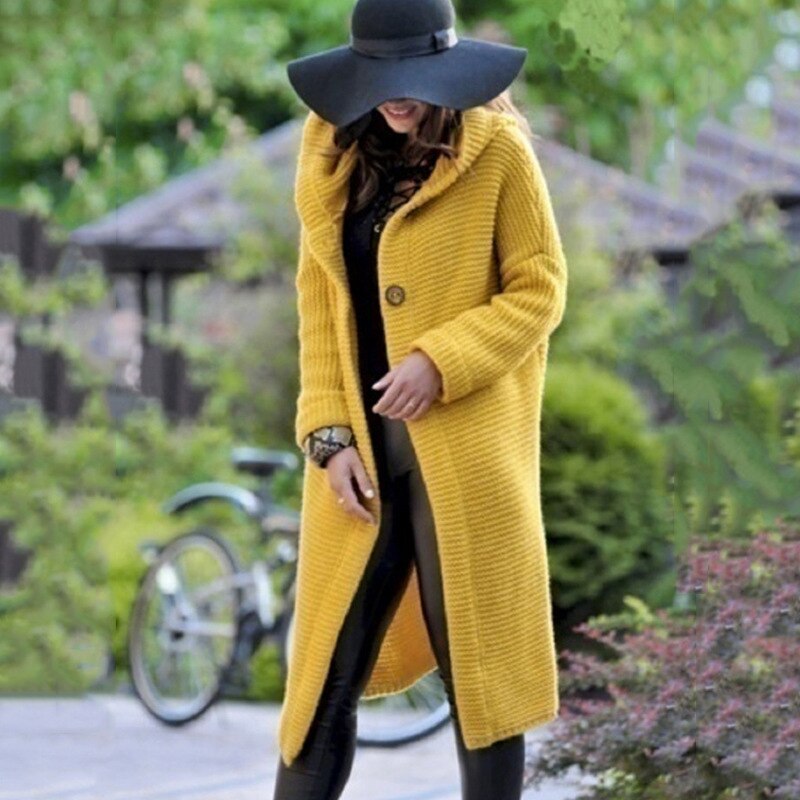 "Damen Cardigan mit Kapuze in gedeckten Farben, ideal für Herbst/Winter, aus Baumwoll-Polyester für Komfort und Wärme."