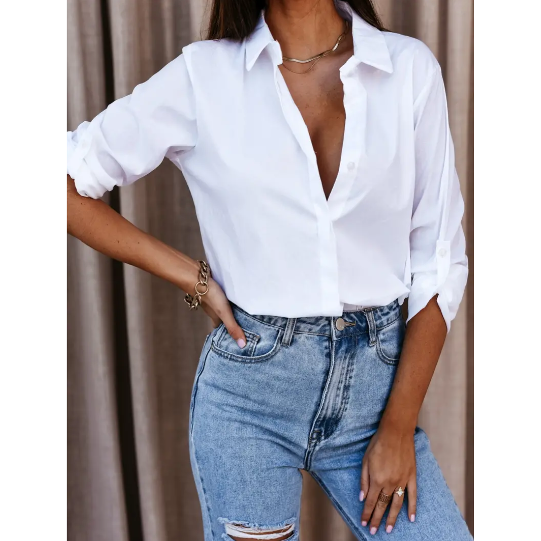 "Damen Langarm Bluse aus leichtem Stoff, seitliche Ansicht, elegante Passform, ideal für Büro und Freizeit, vielseitig tragba