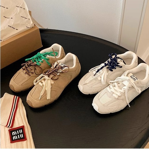 Bakfra av joggeskoene