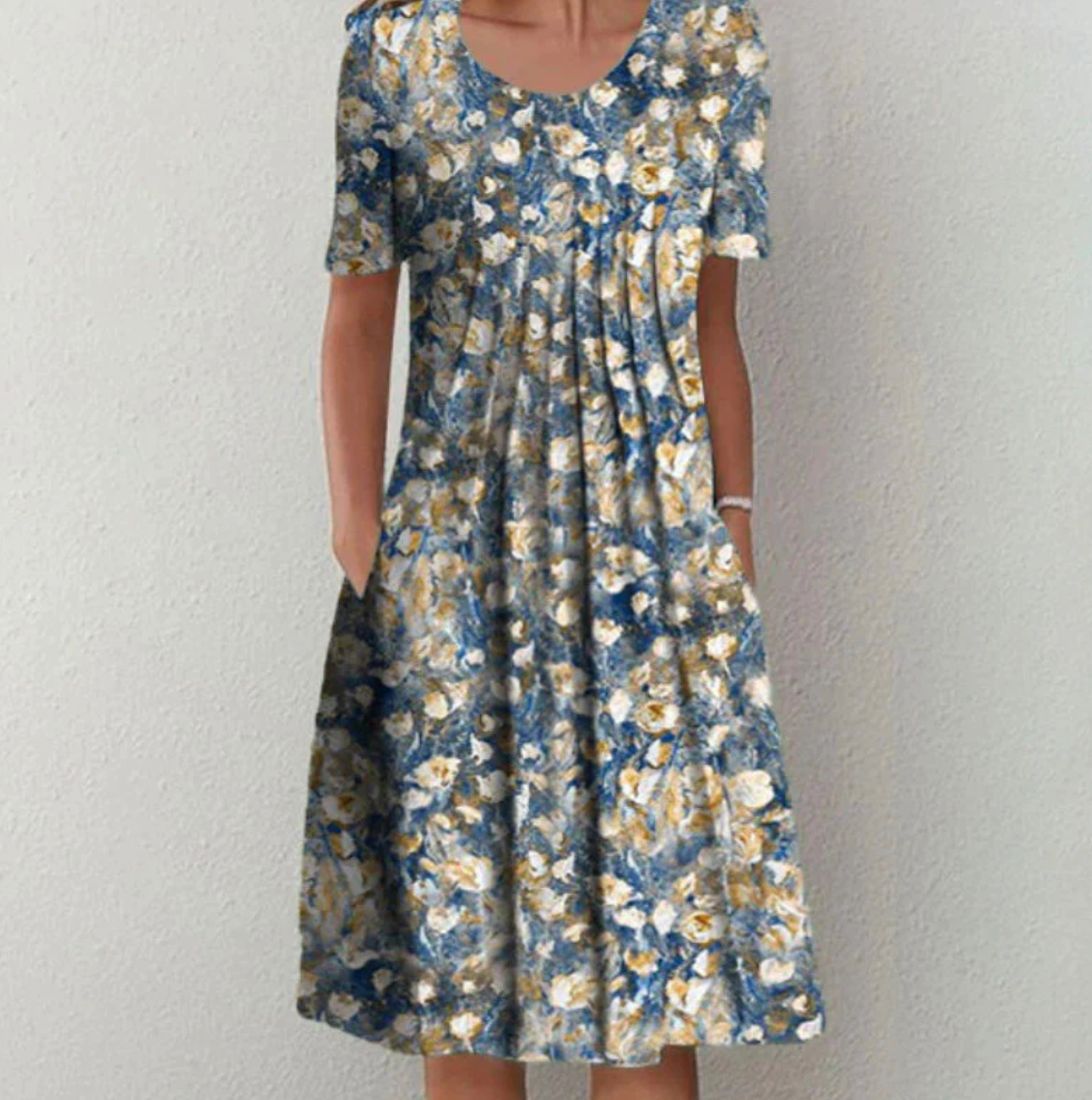 Damen Sommerkleid, buntes Midi-Stil, elegantes Design, lebendiges Muster, Frontansicht, ideal für Sommeranlässe.