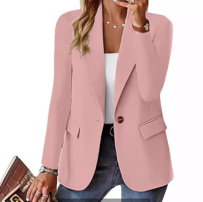 "Damenblazer in Frontansicht, eleganter Schnitt, klassisches Design, vielseitig für Büro und formelle Anlässe"