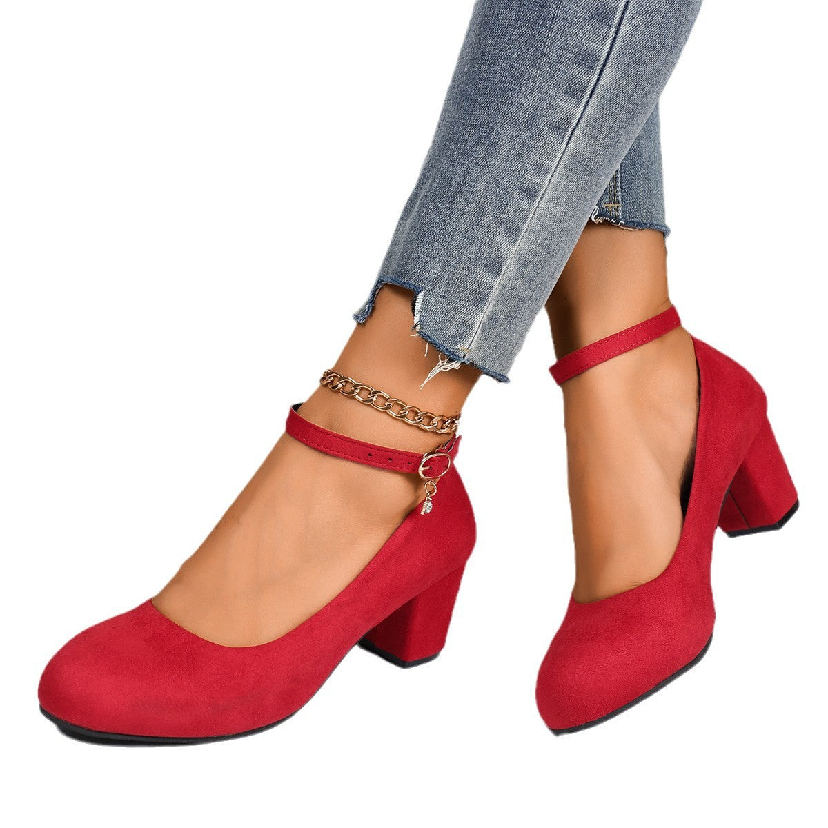 Elegante Damen Blockabsatz-Pumps in Rot-Schwarz aus Velours mit verstellbarem Knöchelriemen für stilvollen Tragekomfort.