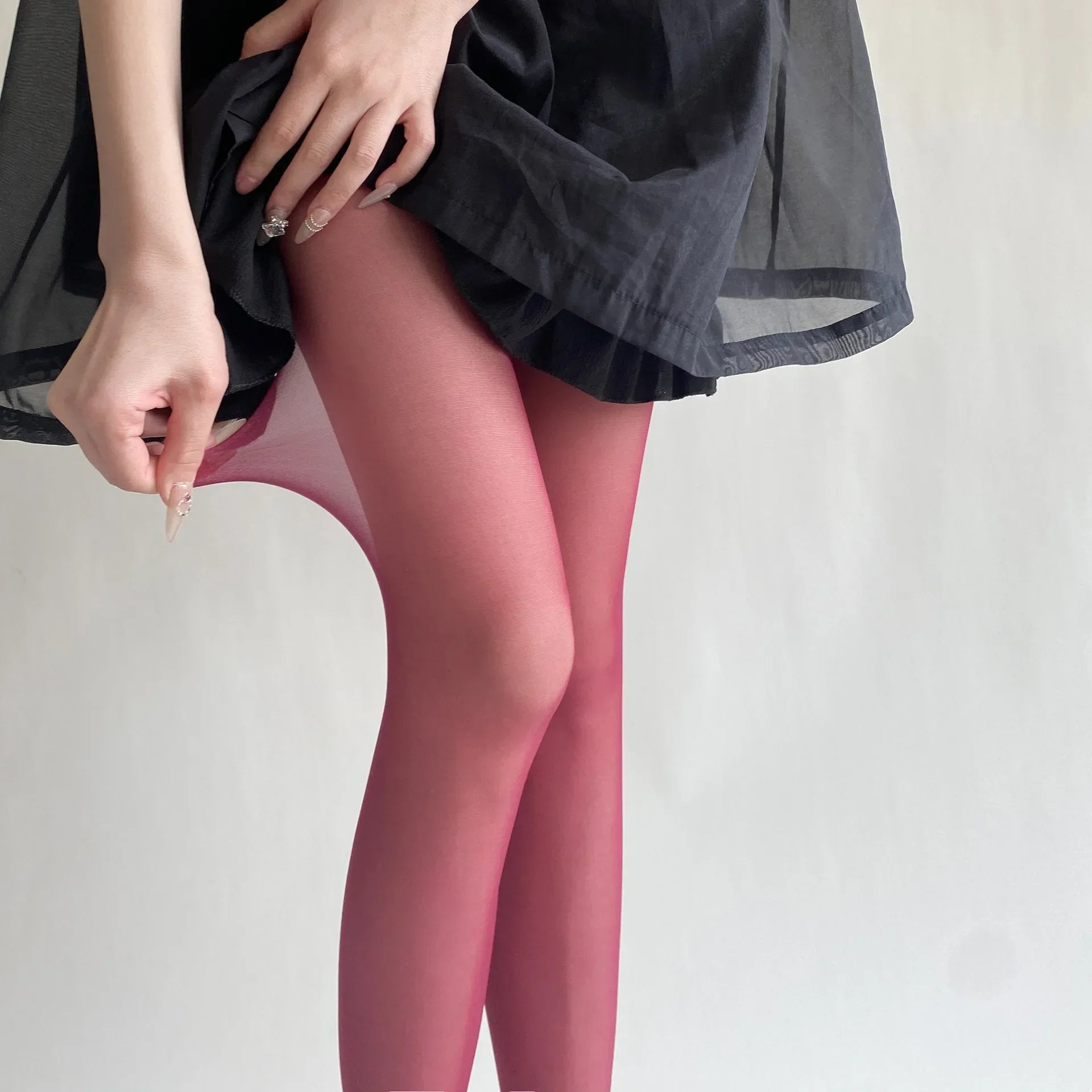 "Elegante Damen Strumpfhose, schlanke Passform, vielfältige Farben für jeden Look und Anlass"