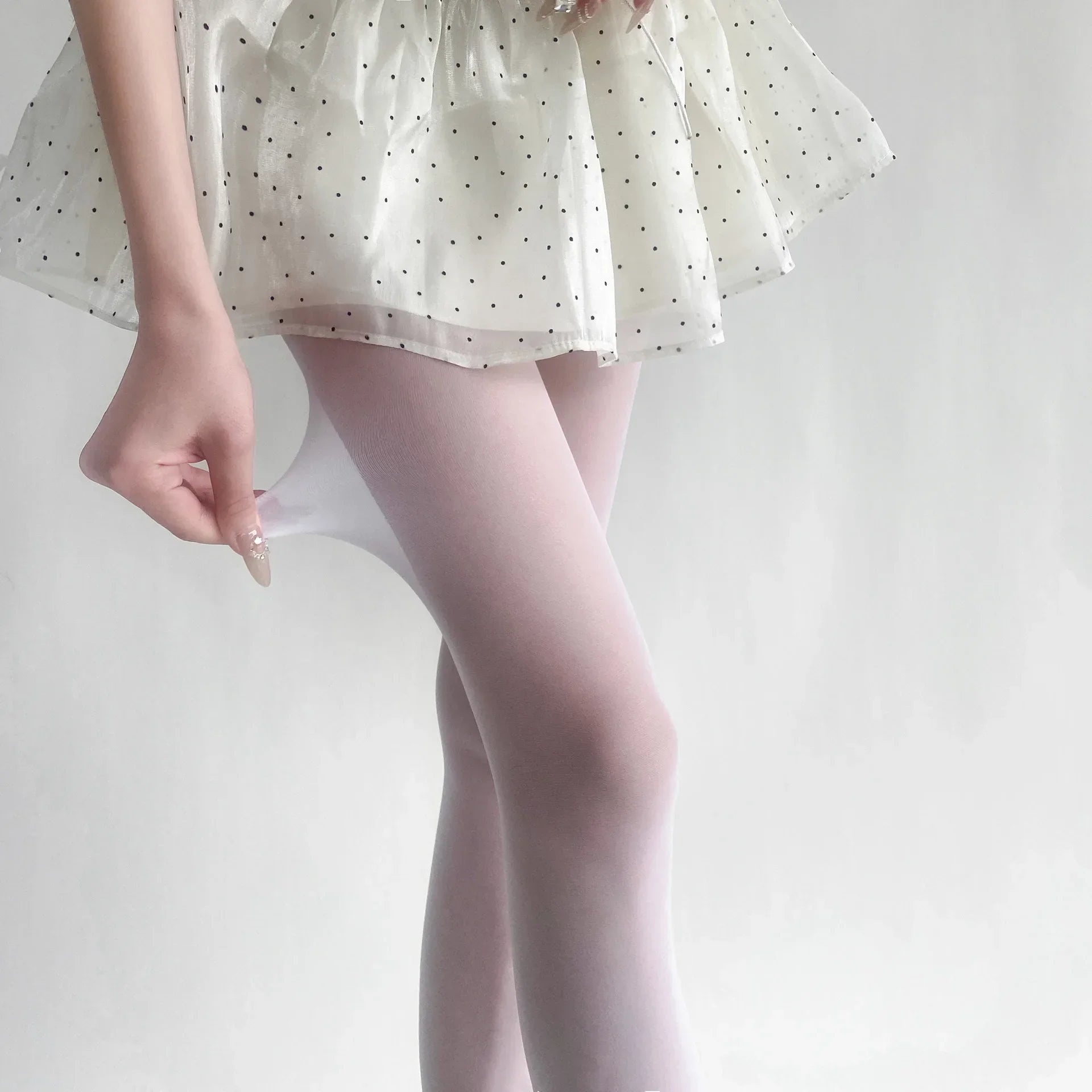 "Elegante Damen Strumpfhose, schlanke Passform, vielfältige Farben für jeden Look und Anlass"