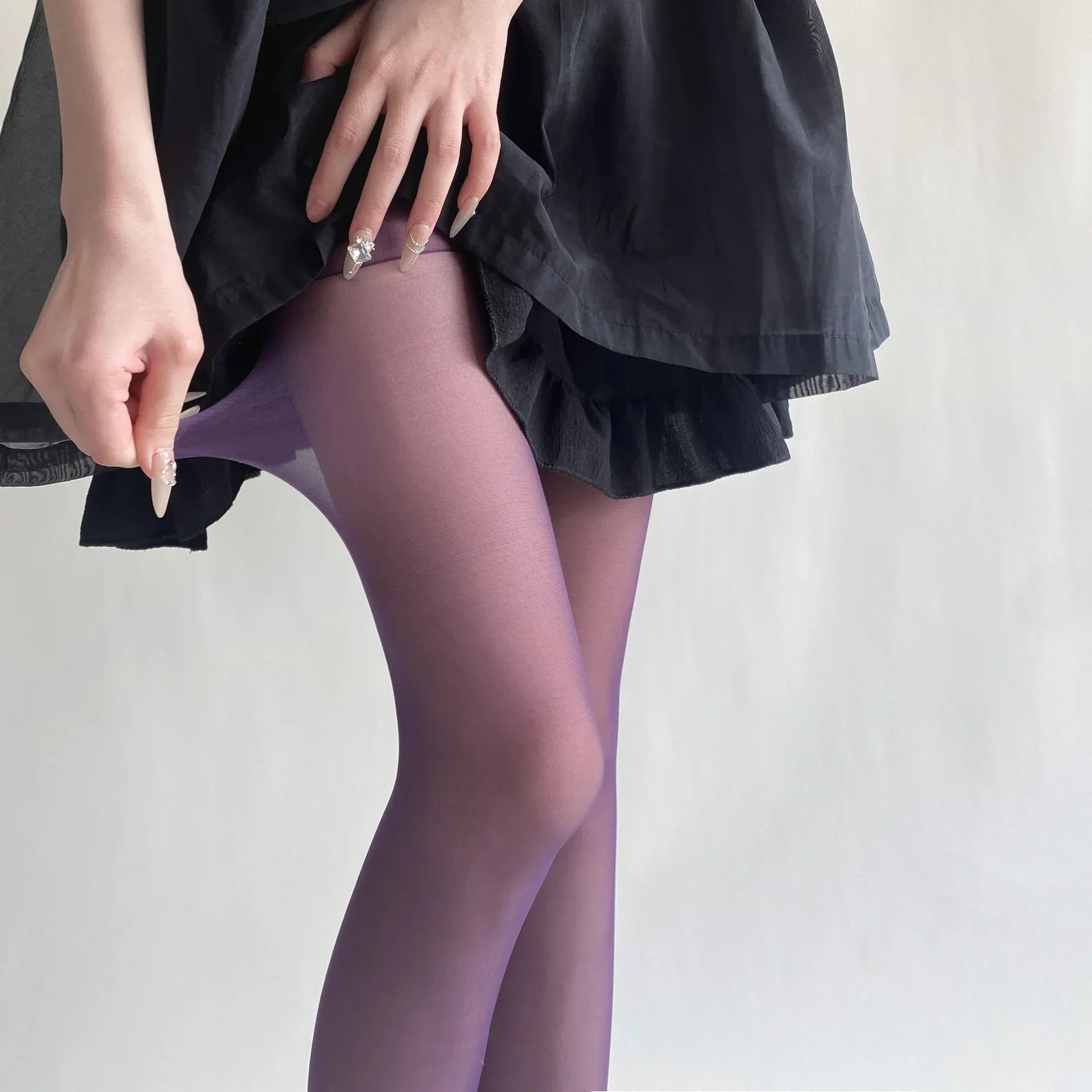 "Elegante Damen Strumpfhose, schlanke Passform, vielfältige Farben für jeden Look und Anlass"