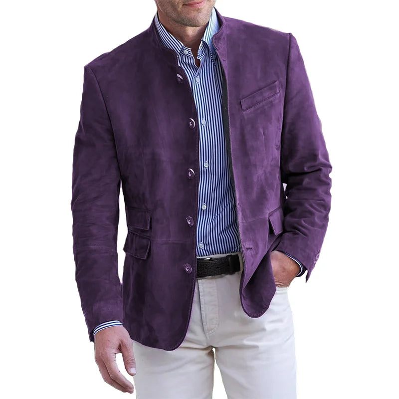 "Elegante Herrenjacke: Klassische Button-Down Jacke mit klaren Linien und hochwertigem Material, vielseitig kombinierbar."