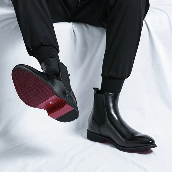 "Elegante Herrenlederstiefel aus hochwertigem Leder mit raffiniertem Design für vielseitigen Stil und maximalen Komfort."