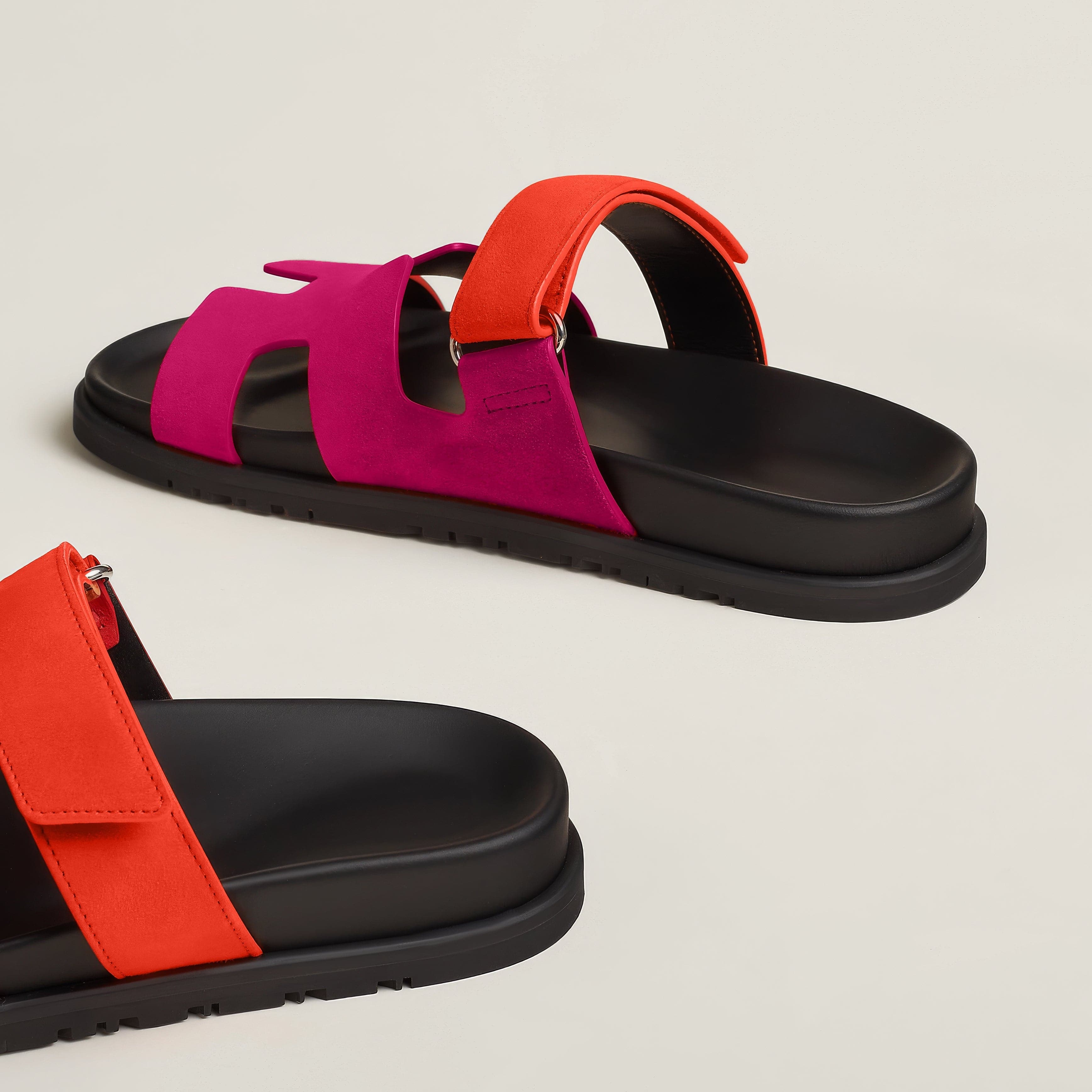 "Elegante Luxus Sandalen für Damen in Braun, Rosa, Sand, Schwarz, Weiß; weiches PU-Innenmaterial, Gummisohle."