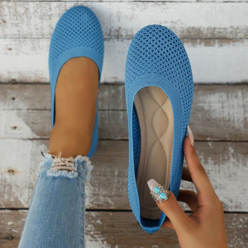 "Elegante ergonomische Ballerinas, atmungsaktiv, flexibel, mit breiter Zehenbox, in leuchtendem Gelb und Blau für Damen."