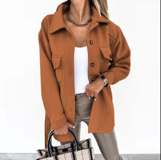 Eleganter Damen Wintermantel, wasserabweisend, mit Knopfverschluss und zeitlosem Design, ideal für stilvolle Herbst- und Wint