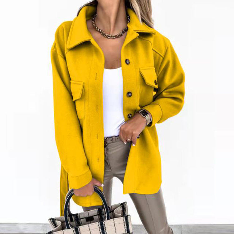 Eleganter Damen Wintermantel, wasserabweisend, mit Knopfverschluss und zeitlosem Design, ideal für stilvolle Herbst- und Wint