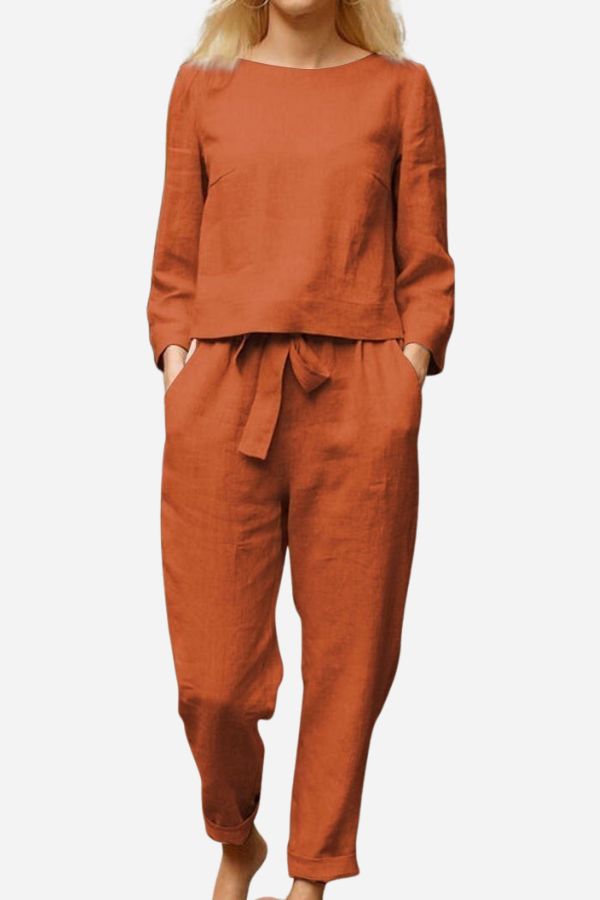 Eleganter Leinen-Zweiteiler für Damen in monochromen Farben; atmungsaktives Material, klassischer Schnitt für vielseitige Anl