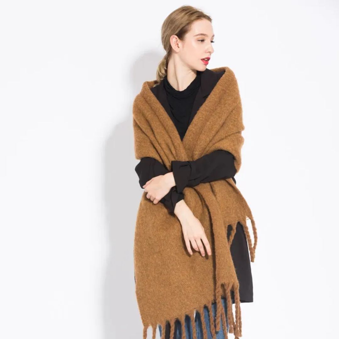 Eleganter, weicher Damenschal in Beige bis Senfgrün, ideal für den Winter, sorgt für luxuriösen Komfort und Stil.
