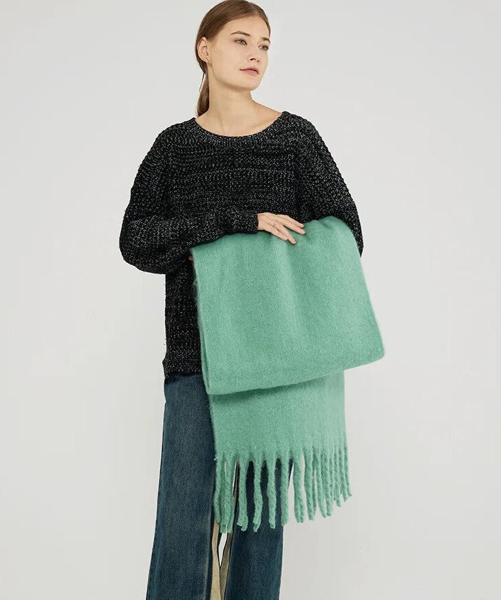 Eleganter, weicher Damenschal in Beige bis Senfgrün, ideal für den Winter, sorgt für luxuriösen Komfort und Stil.
