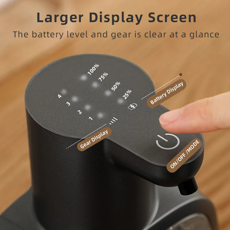 "Eleganter weißer Wand-Seifenspender 500 ml, berührungslos, mit Infrarotsensor und USB-Ladefunktion, ideal für moderne Räume.
