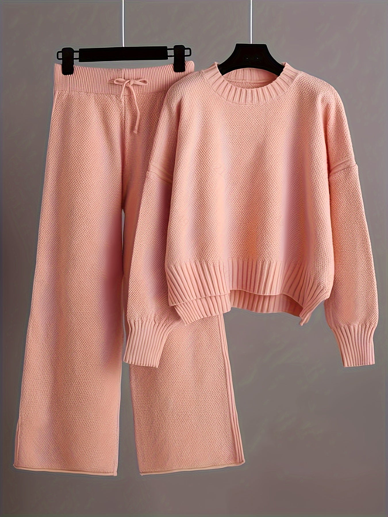 Elegantes Damen-Set: Rundhals-Pulli, weite Hose, kuschelig, ideal für kalte Tage, Komfort & Eleganz für Frauen.