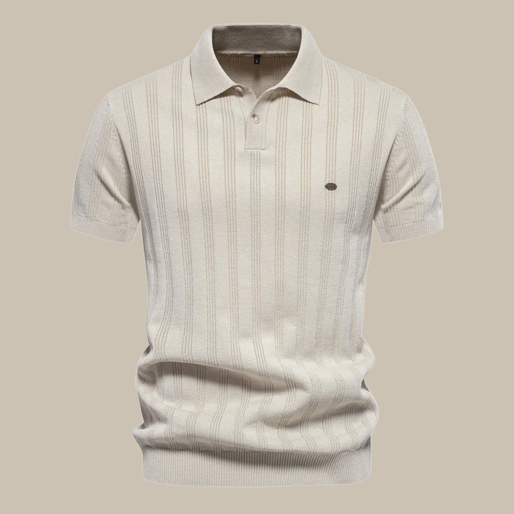 Elegant Merino herrepolo i lys grå, en stilig klassiker med høy komfort, perfekt for enhver anledning.
