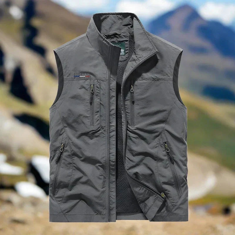 "Herren Outdoor Weste, multifunktional, in verschiedenen Farben, lässig und komfortabel für Abenteuer und Freizeit."
