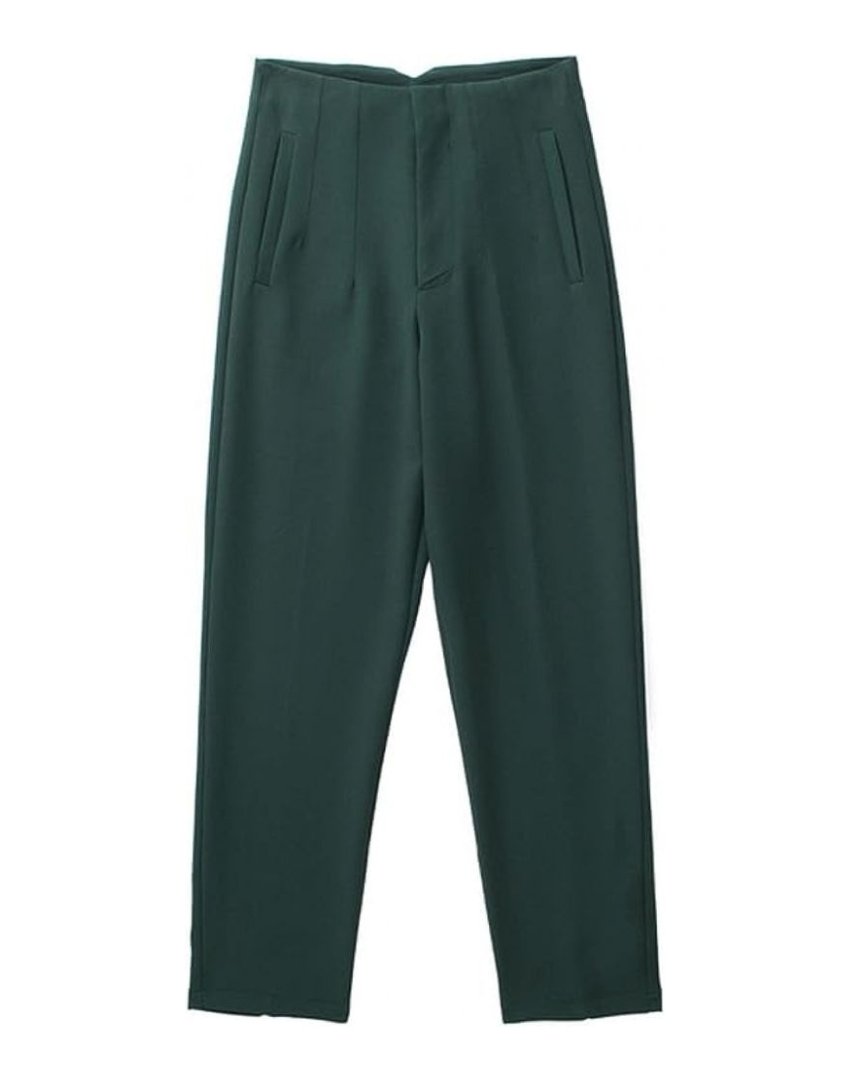 "Knitterfreie Damenhose in Schwarz, eleganter klassischer Schnitt, hochwertiges Material, für Büro und Abendveranstaltungen."