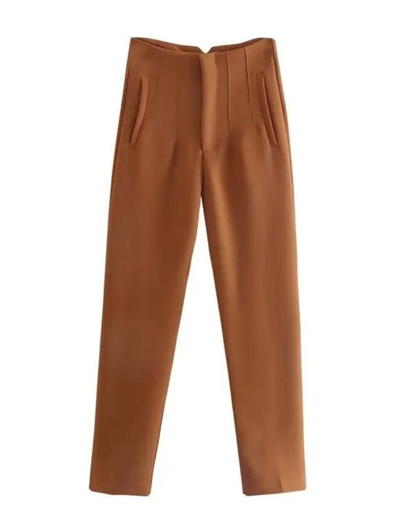 "Knitterfreie Damenhose in Schwarz, eleganter klassischer Schnitt, hochwertiges Material, für Büro und Abendveranstaltungen."