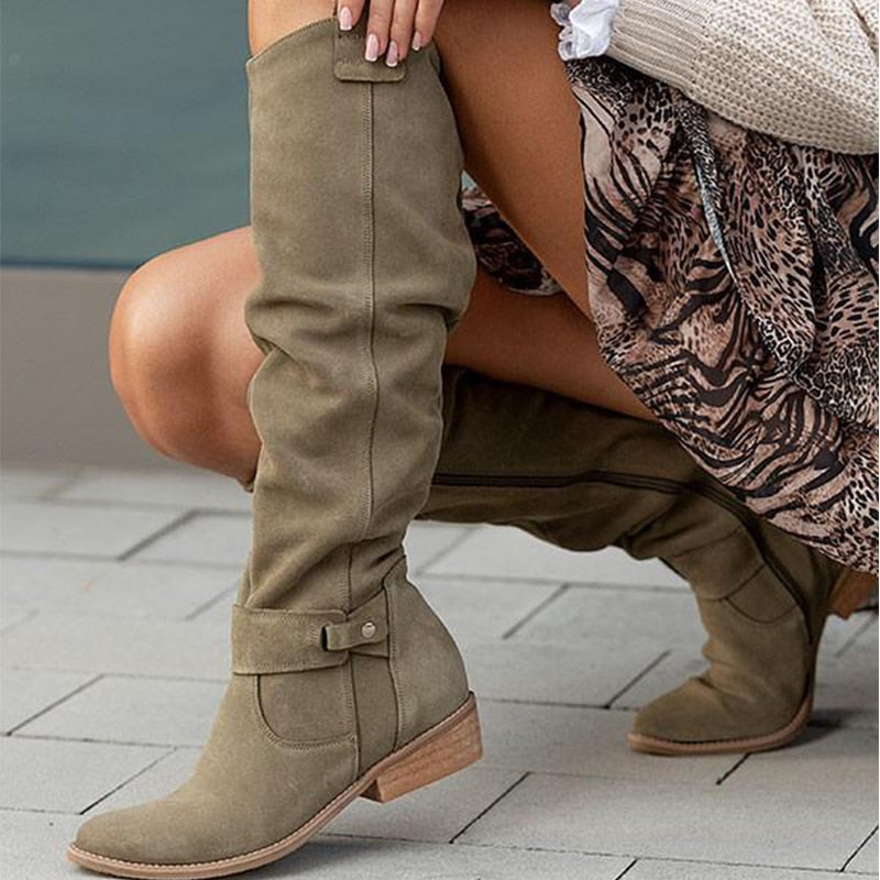 "Kuschelige warme Wildlederstiefel für Frauen mit weichem Innenfutter, erhältlich in Beige, Braun und Schwarz."