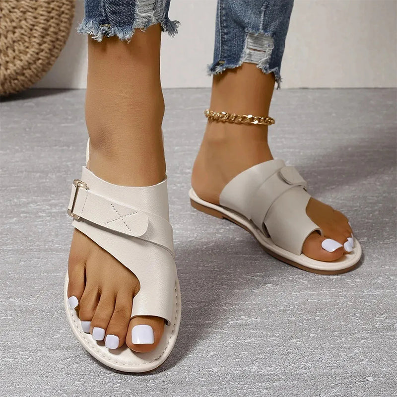 "Lederne orthopädische Luxussandalen, braun, mit elegantem Design für Komfort und Stil, Damen Sommerschuhe."