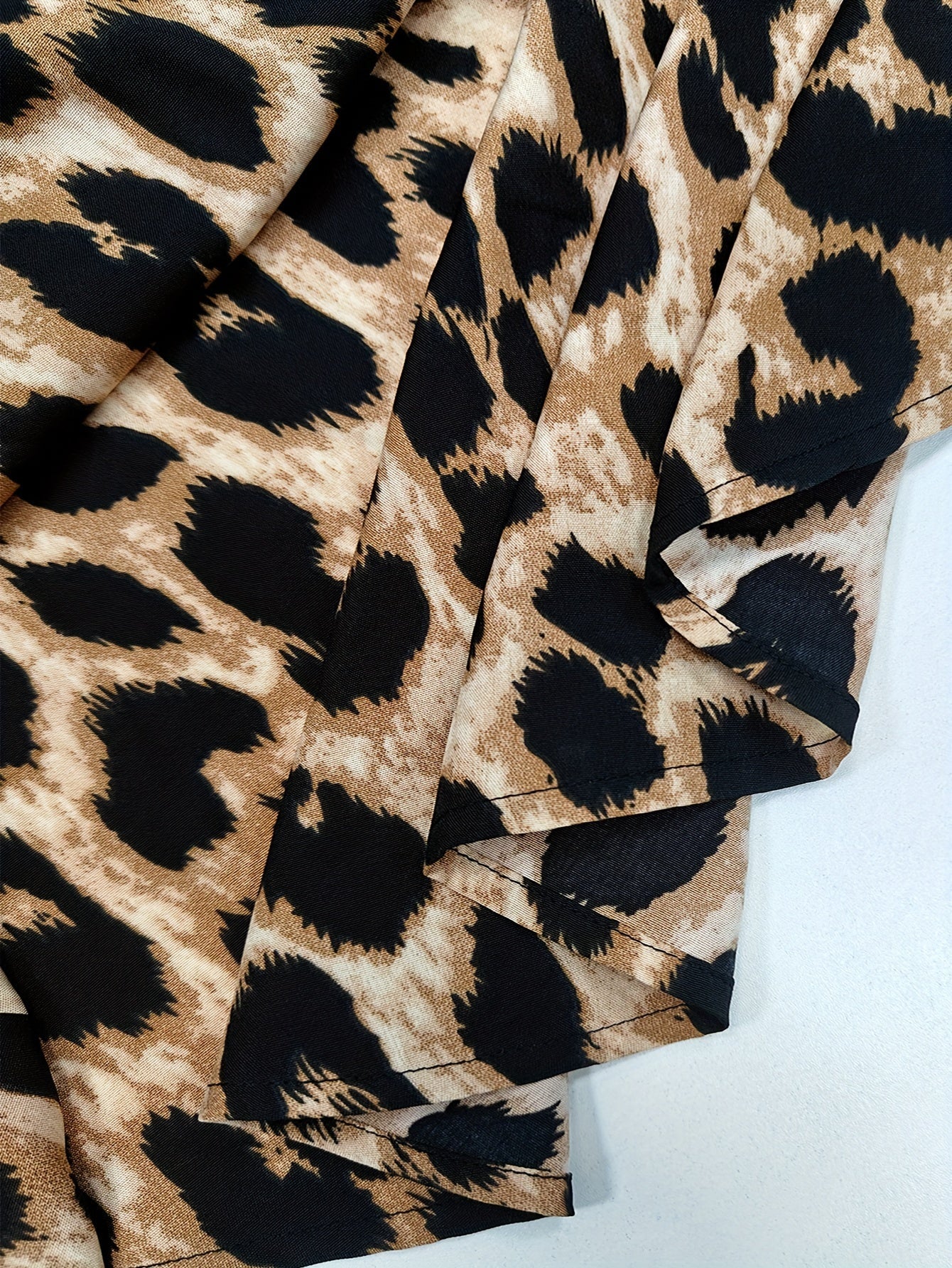 "Lässiges Leopardenmuster Hemdkleid mit langen Ärmeln, eleganter Stil, vielseitig kombinierbar, ideal für Frauen"