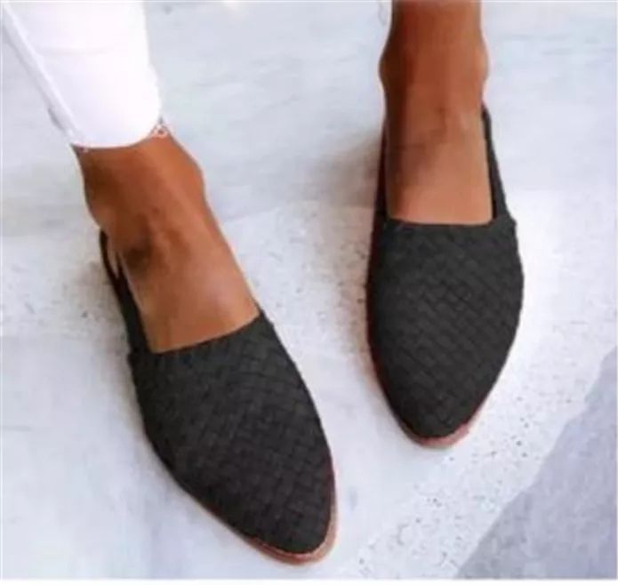 "Orthopädische Damenschuhe mit Fußgewölbeunterstützung, in diversen Farben, bieten maximalen Komfort und Stabilität."