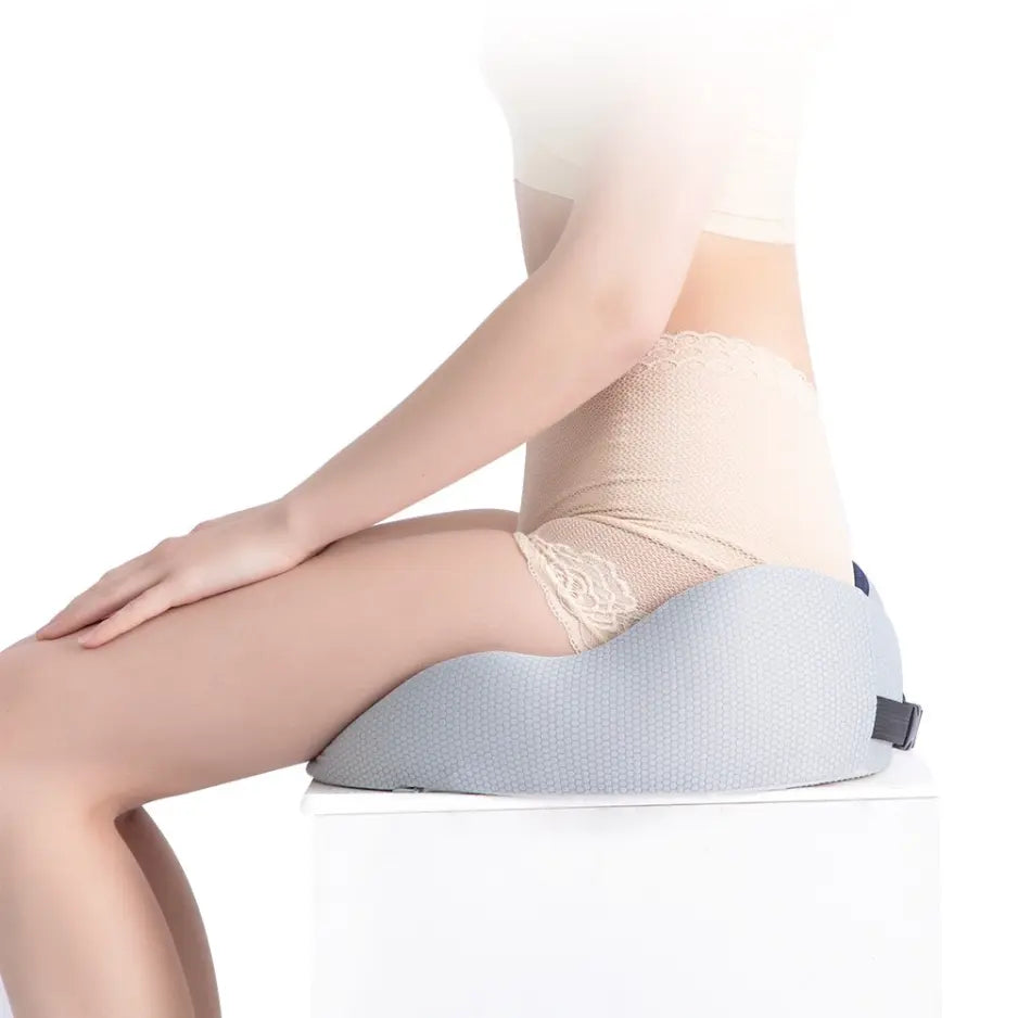 Orthopädisches Sitzkissen LumbarMed Pro, ergonomisch, grau-blau, mit Gurten, für Komfort und gesunde Sitzhaltung.
