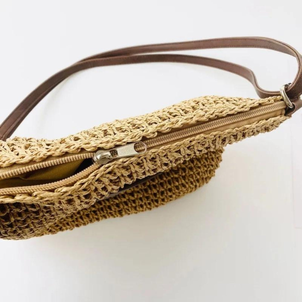 "Stilvolle geflochtene Umhängetasche für Damen in Beige, geräumig mit modernem Webdesign und eleganter Textur."