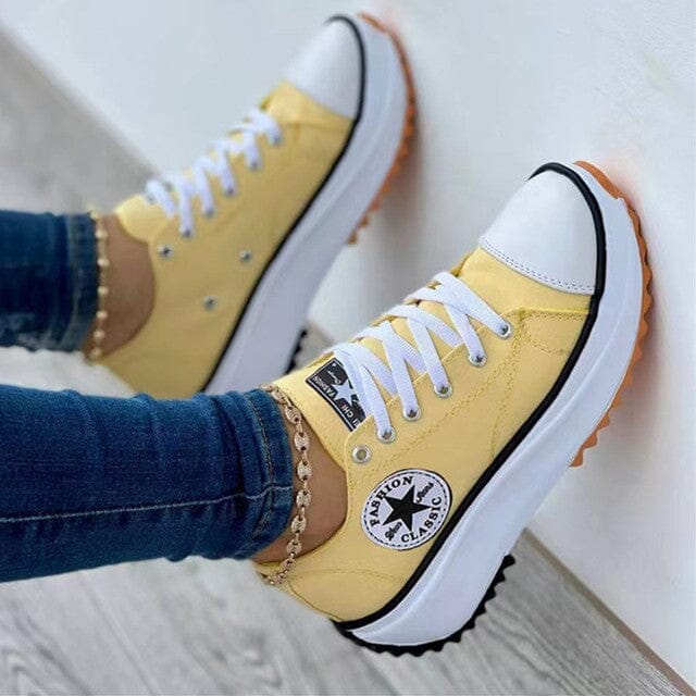"Stilvolle orthopädische Damensneaker, ergonomisches Design in Rosa, bietet Komfort und Unterstützung für den Alltag."