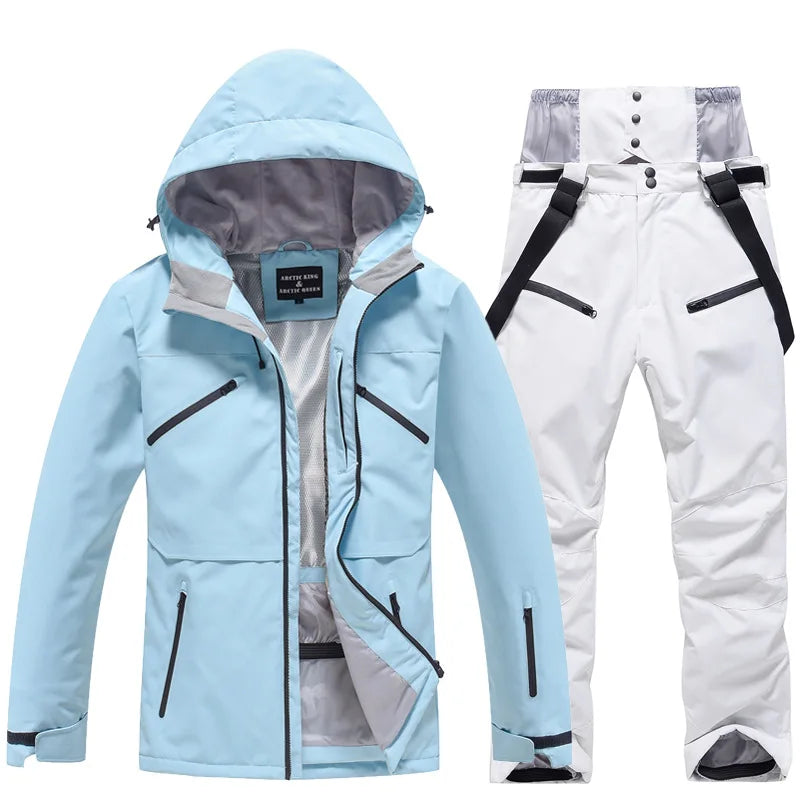 Unisex Skianzug mit Kapuzenjacke und Skihose, in leuchtenden Farben, windfest und ideal für Winterabenteuer.