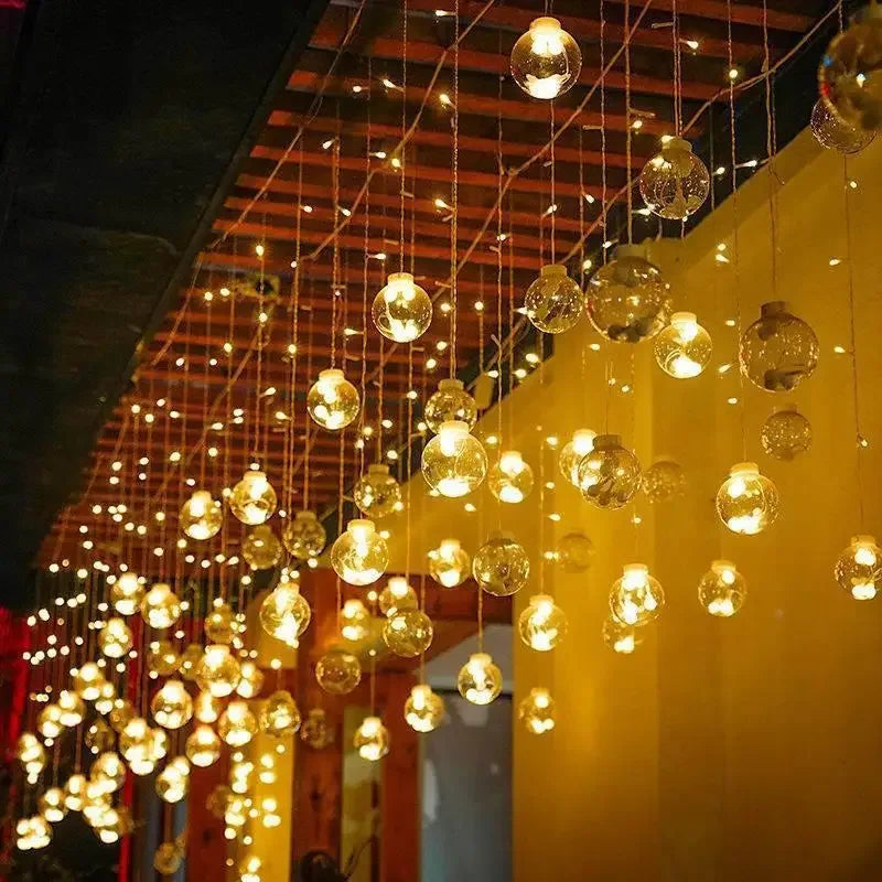 "Wasserdichte 3,5m LED Lichterkette, warmweiß, für Außenbereiche, ideal für Garten, Balkon und Terrasse."
