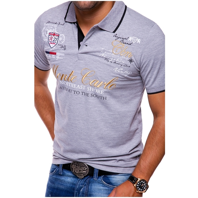 "Zeitloses Herren Polo, kurzärmelig, einfarbig, hoher Komfort, vielseitig, idealer Begleiter zu Jeans oder Chinos."