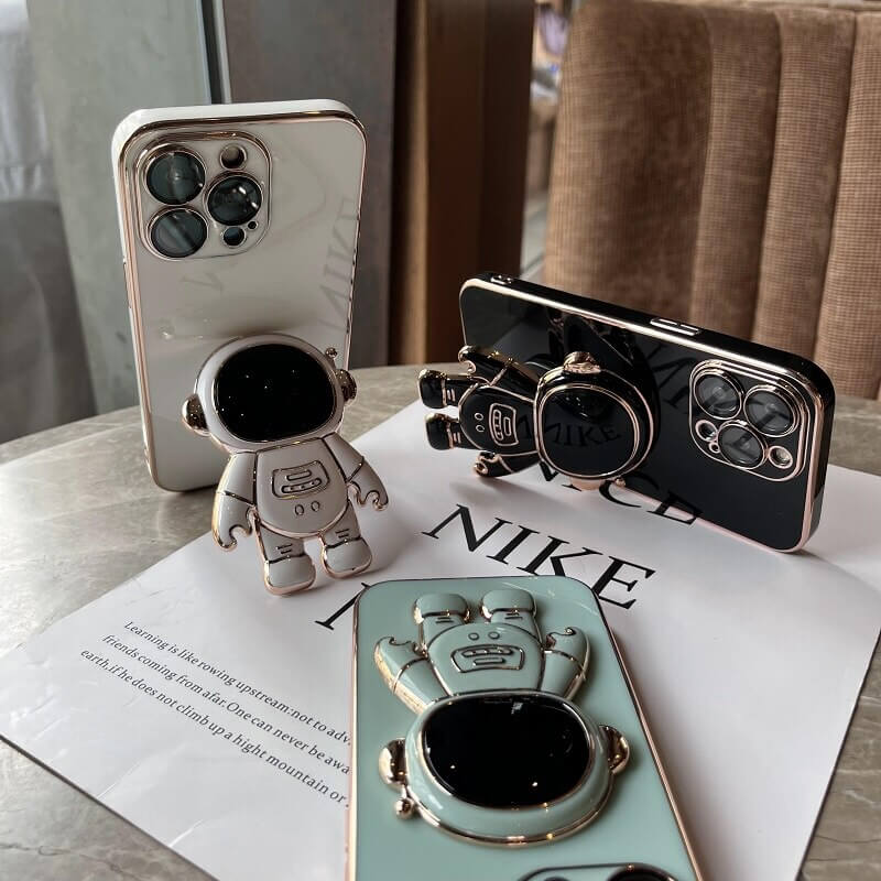 Unik astronaut telefonveske i TPU for iPhone, gir god beskyttelse og praktisk stativ.