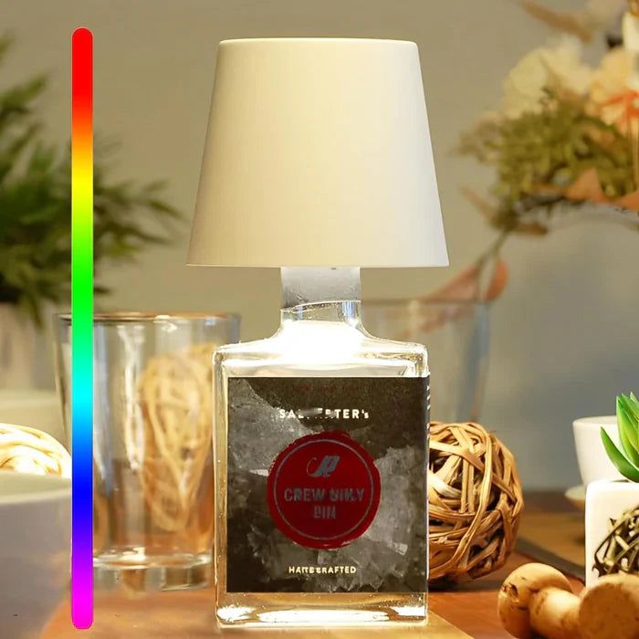 Allsidig trådløs LED-lampe med lang batteritid, utmerket for kveldsarrangementer.
