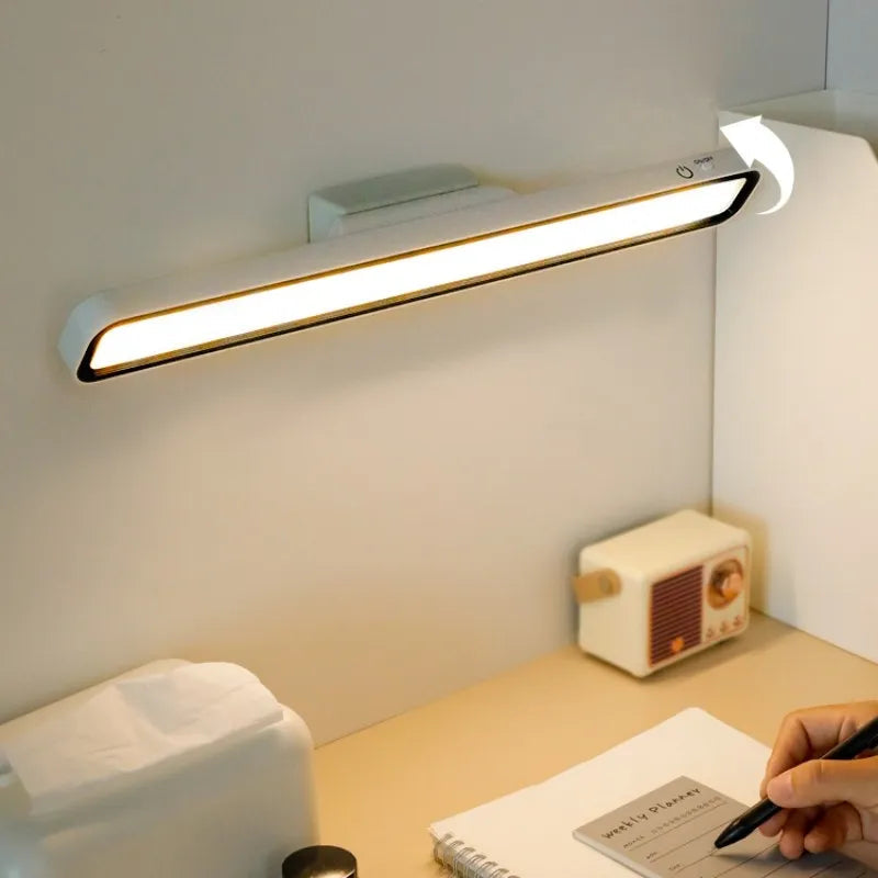 Trådløs LED lampe for hjemmekontor med magnetfeste. Oppladbar og justerbar lysstyrke.