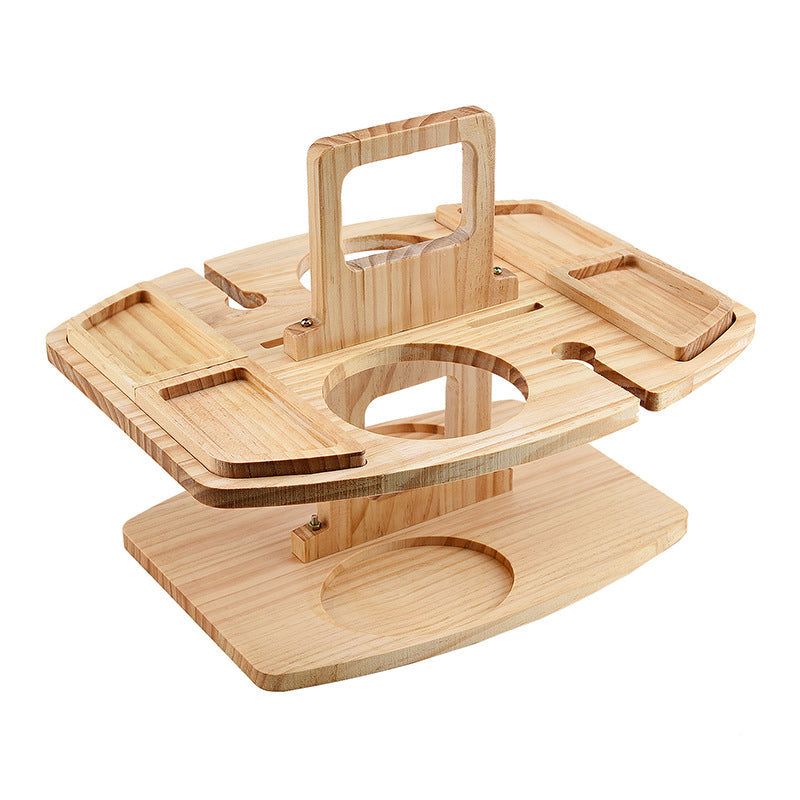 Sammenleggbart tre piknikbord for camping, hage og enkel utendørs servering av vin og snacks.