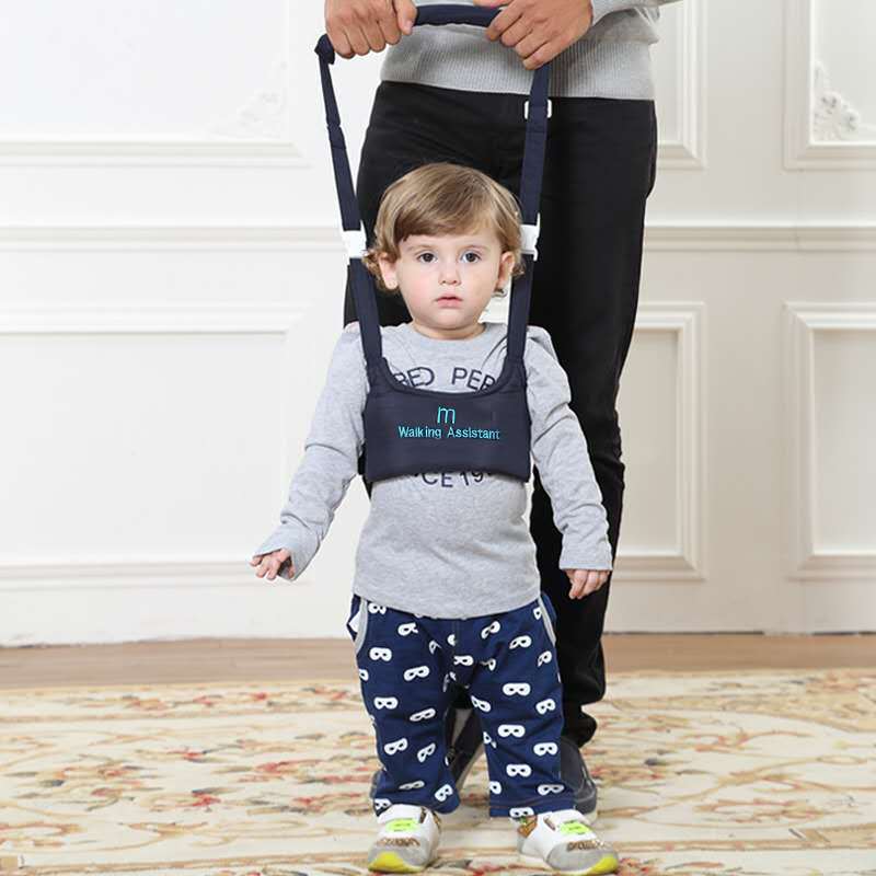 Sikker baby gåsele/gåassistent med justerbare stropper. Gir komfort og støtte til småbarn som lærer å gå.