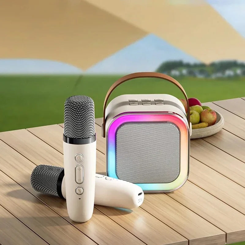 Gaveidé: Barnas mini karaokemaskin, en perfekt leke med trådløse mikrofoner.