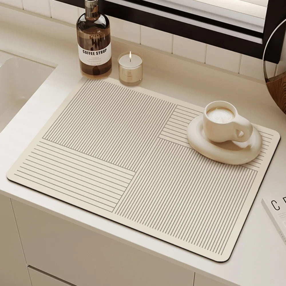 Hygienisk antiskli kjøkkenmatte i diatomitt. Perfekt for benker, absorberer søl og tørker raskt.