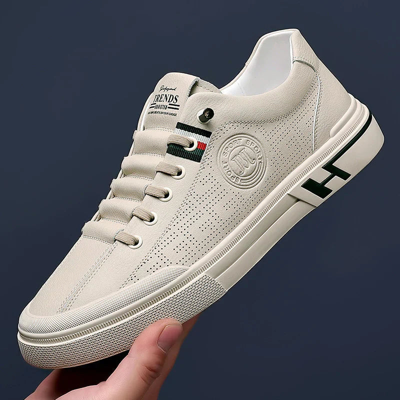 Stilrene beige casual herresko med innovativ dempingsteknikk for optimal komfort.