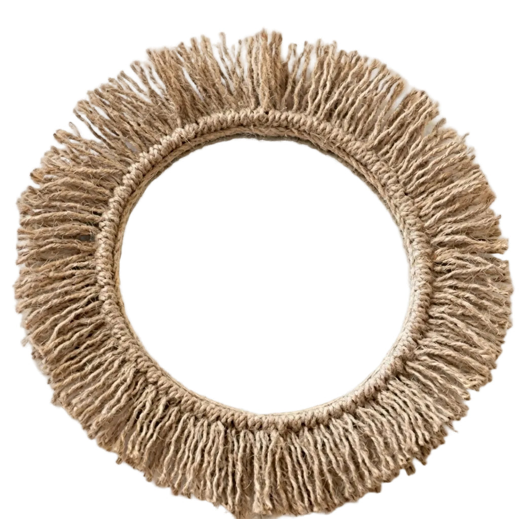 Boho veggspeil i hamptau, et naturlig og elegant interiørelement for hjemmet.