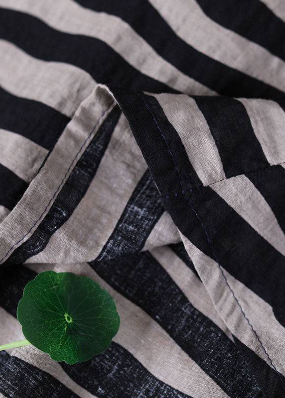 Stripet dame boho topp med O-hals, rysjer og halv erm. Komfortabel løs passform bluse for en avslappet hverdagsstil.