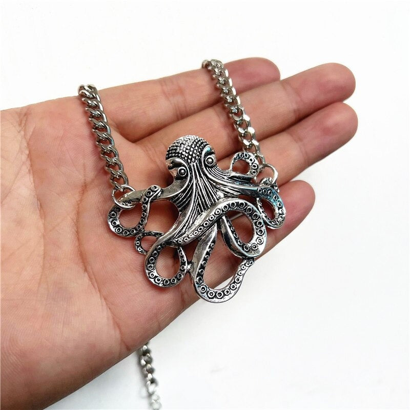 Dame blekksprut choker halskjede i unikt, trendy design. Maritimt statement smykke for kvinner, hypoallergen.