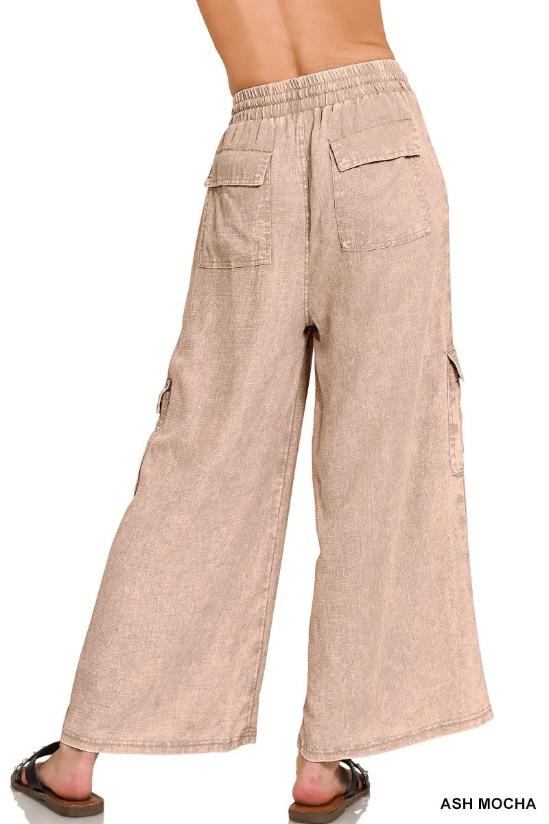 Trendy dame cargobukse med praktiske cargolommer og snøring. Perfekt for en uformell, casual look.