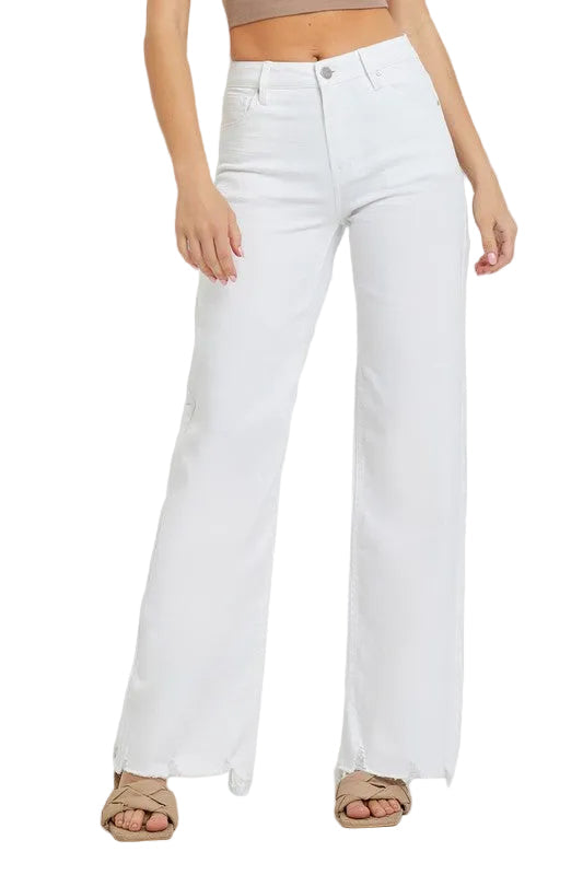 Dame jeans med høyt liv og vide ben i stilren hvit farge, perfekt for en komfortabel og trendy look.