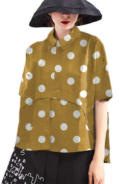 Trendy prikkete bluse for dame, en kortermet sommerskjorte med elegant design for casual og mote.