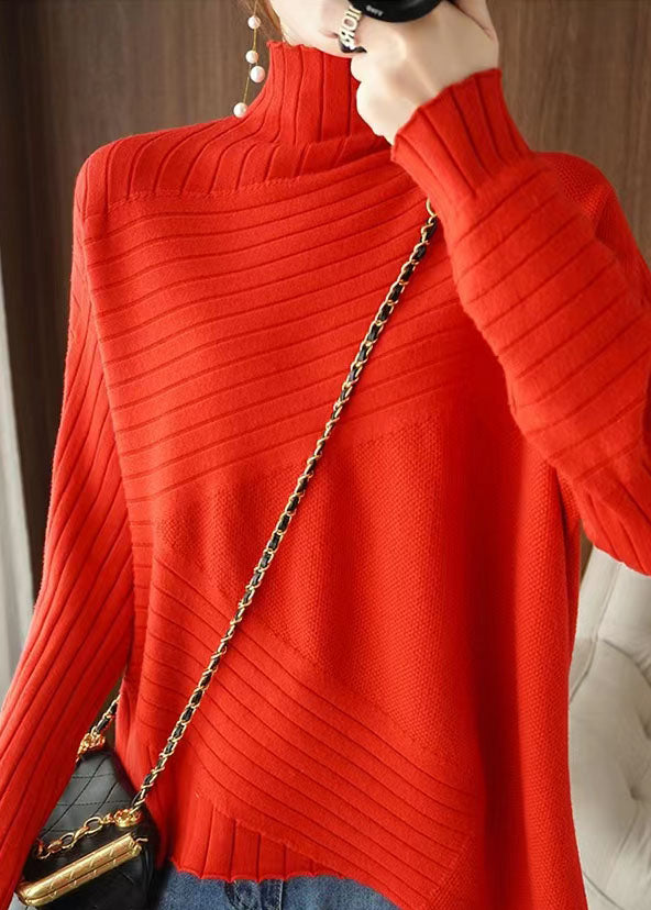 Allsidig damegenser i plus size med asymmetrisk stil. Løs passform for maksimal komfort og trendy look.